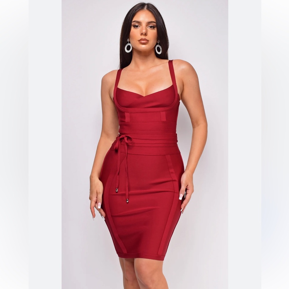 Miss Circle bandage dress